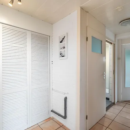 Ferienhaus Mit Sonnenterrasse Und Großem Südgarten In Strandnähe - Garnekuul 69 *