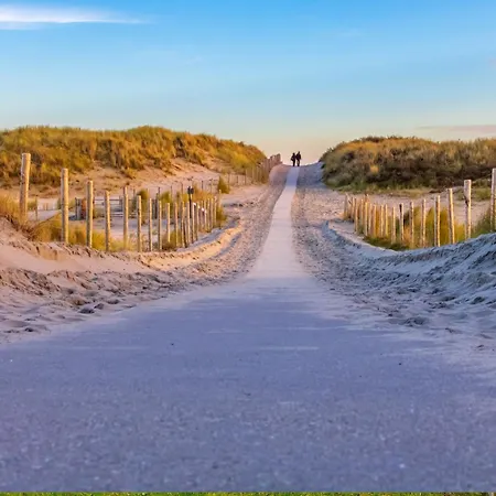 Mit Sonnenterrasse Und Großem Südgarten In Strandnähe - Garnekuul 69 * Callantsoog