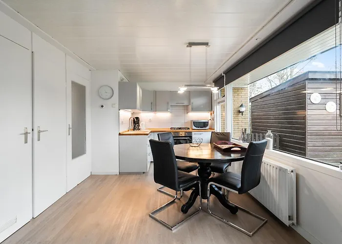 Mit Sonnenterrasse Und Grossem Suedgarten In Strandnaehe - Garnekuul 69 * Callantsoog