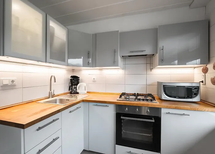 Feriehus Mit Sonnenterrasse Und Grossem Suedgarten In Strandnaehe - Garnekuul 69 *